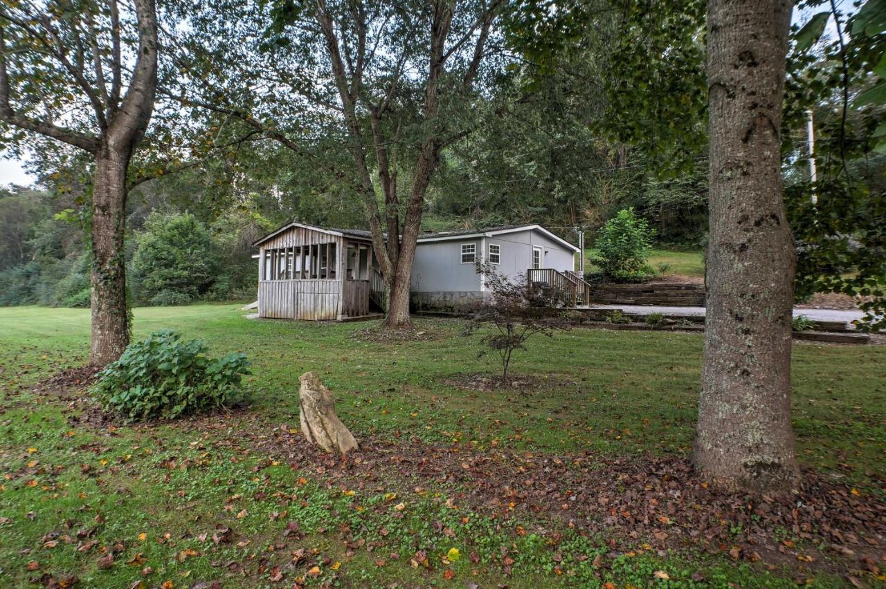 Ooltewah Cabin With Grill, Pool Table And Porch! Ngoại thất bức ảnh